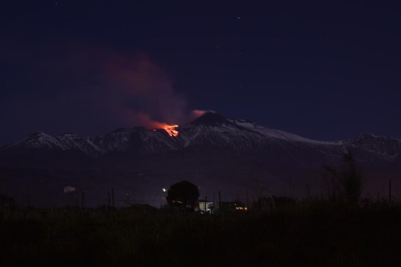 Etna Tra Le Querce Villa Santa Venerina Exterior foto